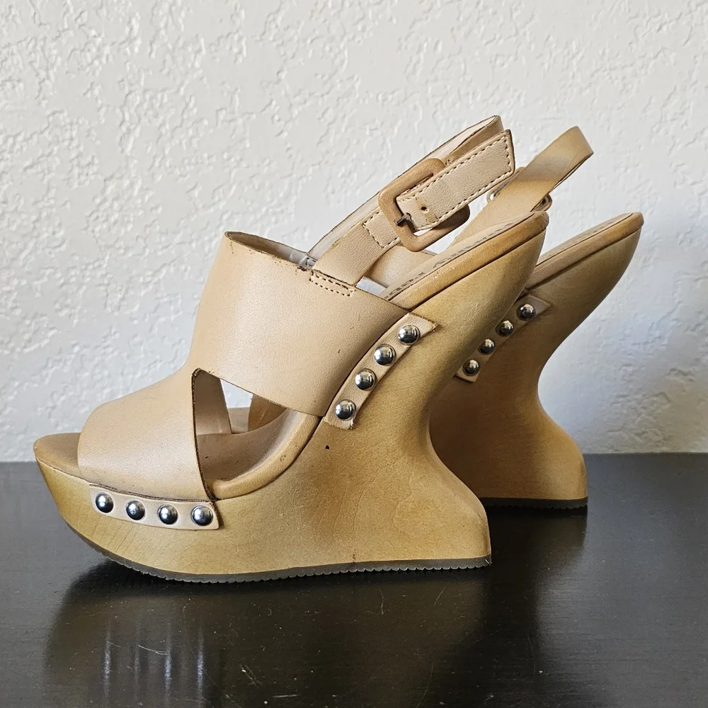 Luxury rebel shoes,‎ size 6